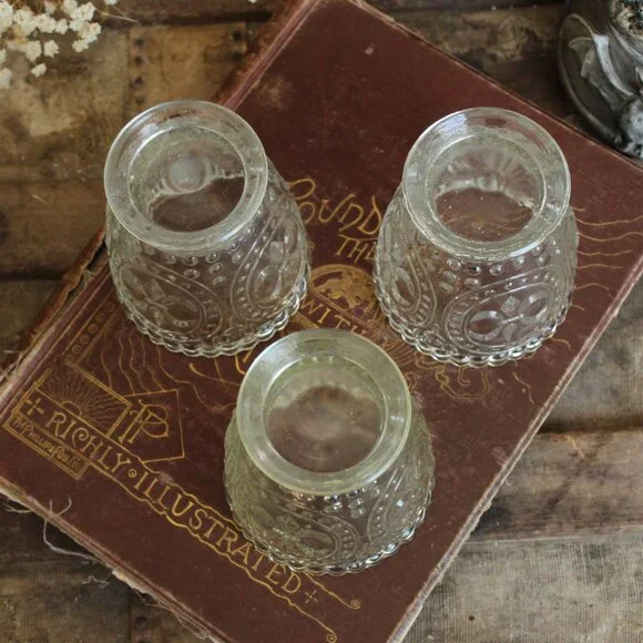 Vintage 1990s Anthropologie Cut Glass Candle Holders, Fleur De Lis Pattern, Set - Picture 8 of 10